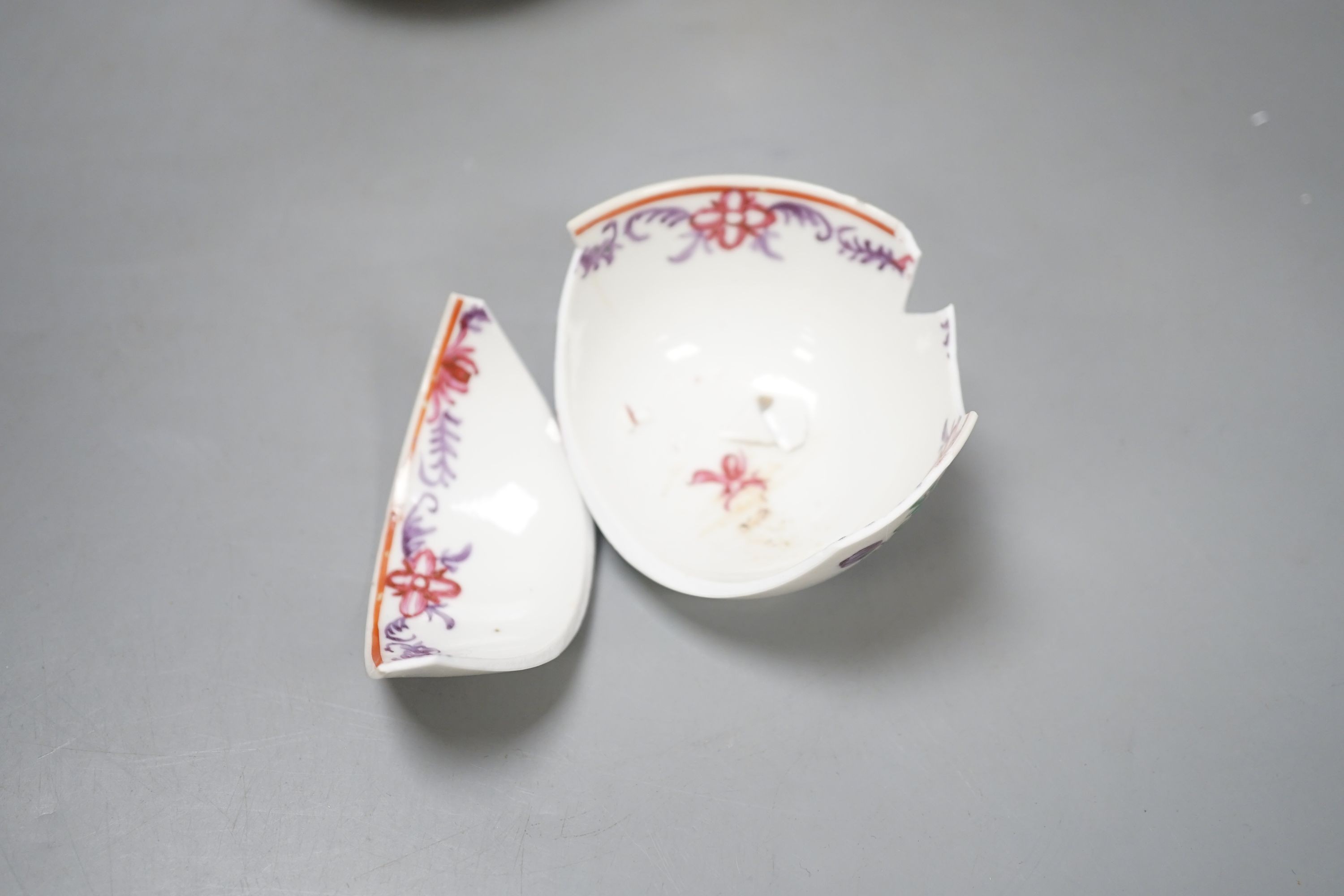 An 18th century Chinese export teapot and coffee cup, a crackle glaze censer and a teabowl (a.f)